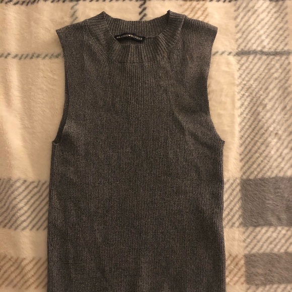 Brandy Melville Tank top - Picture 2 of 3